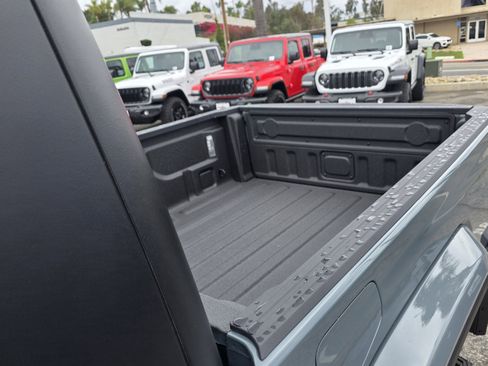 New 2026 Jeep Gladiator Willys image 18