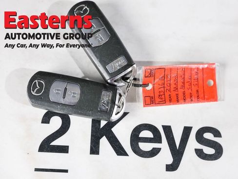 Used 2017 MAZDA MAZDA3 Sport FWD image 25