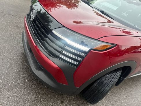Used 2025 Nissan Kicks SV w/ Illumination Package AWD/4WD image 35