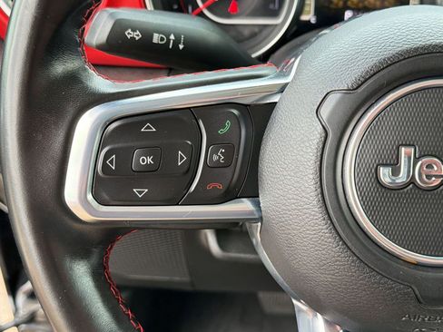 Used 2020 Jeep Wrangler Unlimited Rubicon image 16