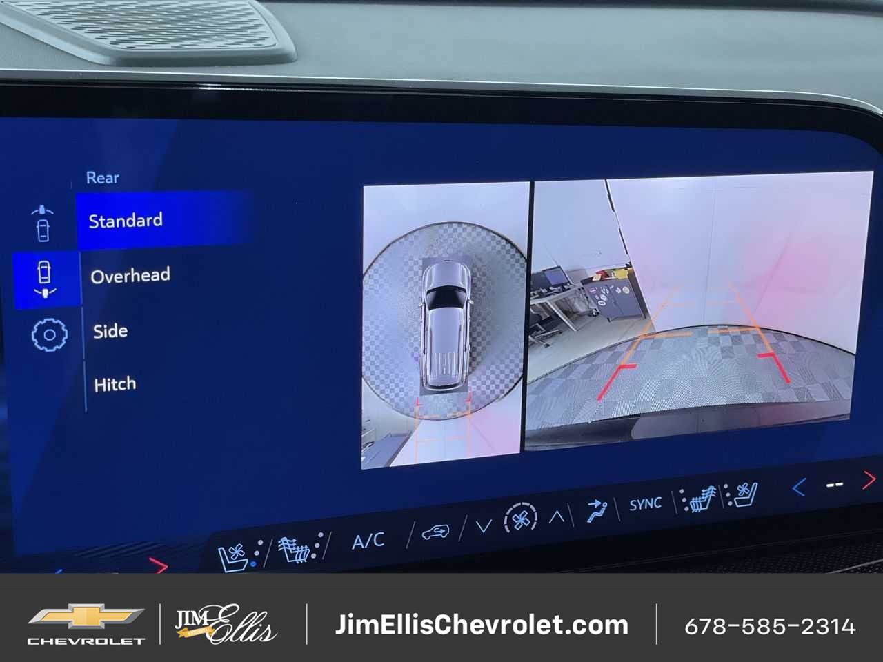 New 2026 Chevrolet Traverse RS w/ LPO, Floor Liner Package AWD/4WD image 17