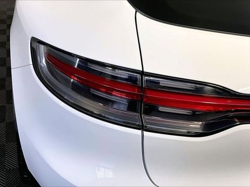 Used 2020 Porsche Macan S AWD/4WD image 28