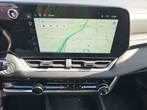 Used 2025 Chevrolet Equinox LT AWD/4WD image 14