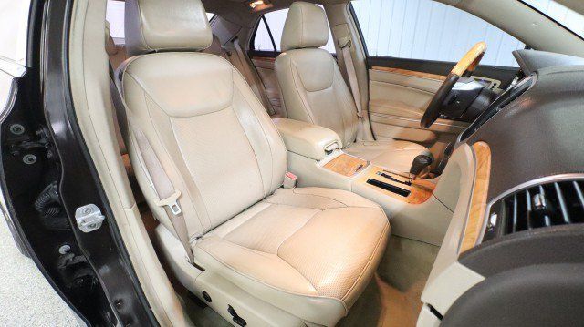 Used 2013 Chrysler 300 C AWD/4WD image 12