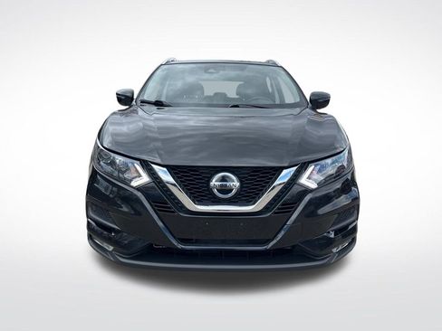 Used 2020 Nissan Rogue Sport SV w/ All-Weather Package image 2