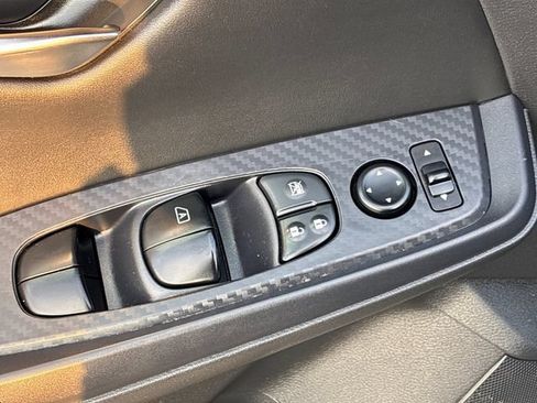 Used 2024 Nissan Sentra SV FWD image 13
