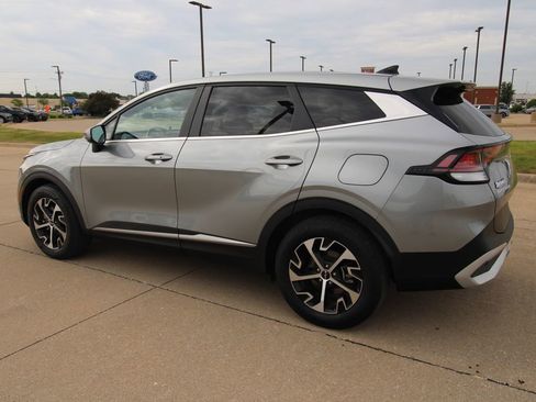 Used 2024 Kia Sportage EX FWD image 15