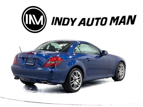 Used 2009 Mercedes-Benz SLK 300 image 4