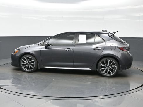 Used 2022 Toyota Corolla XSE FWD image 3