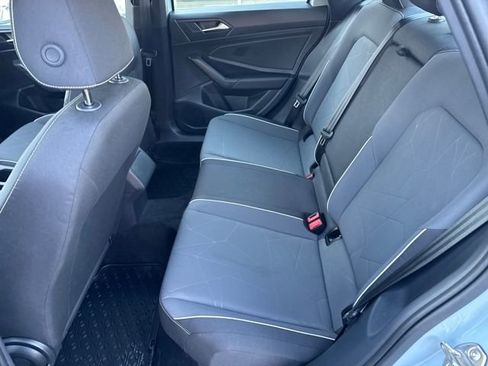 Certified 2025 Volkswagen Jetta Sport image 29