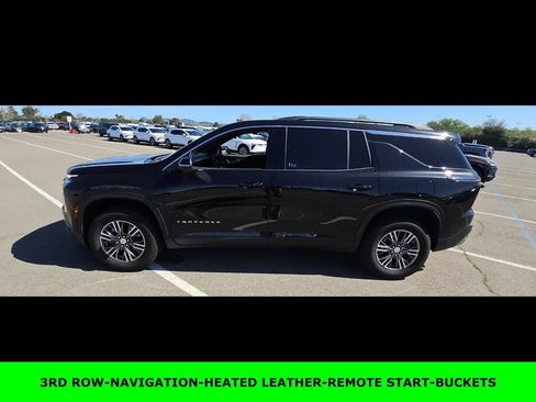 Used 2024 Chevrolet Traverse LT w/ LPO, Floor Liner Package FWD image 6