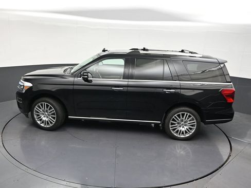 Used 2023 Ford Expedition Limited RWD image 17