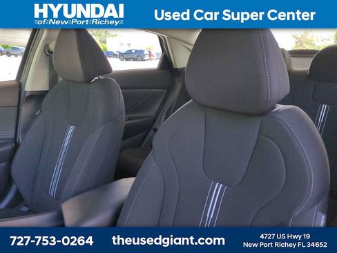 Certified 2023 Hyundai Elantra SEL w/ Convenience Package FWD image 7