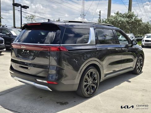 Certified 2022 Kia Carnival SX Prestige FWD image 7