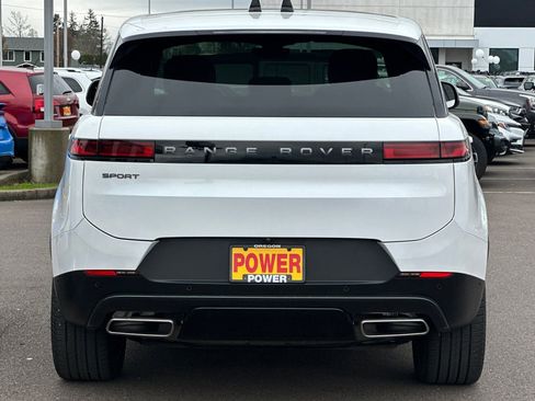 Used 2024 Land Rover Range Rover Sport SE image 5