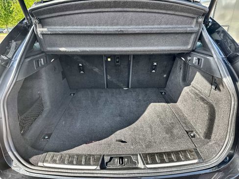 Used 2021 Jaguar F-PACE S image 17