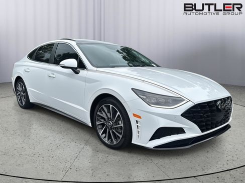 Used 2023 Hyundai Sonata Limited FWD image 3
