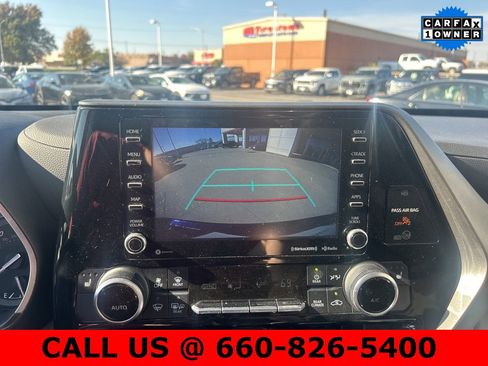 Certified 2021 Toyota Highlander XLE image 15