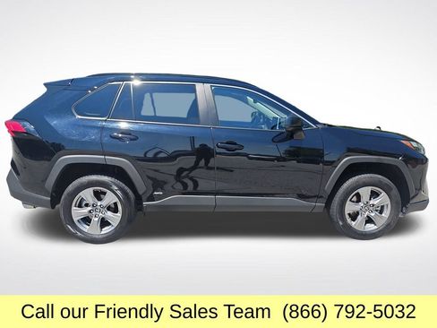 Certified 2025 Toyota RAV4 LE AWD/4WD image 7