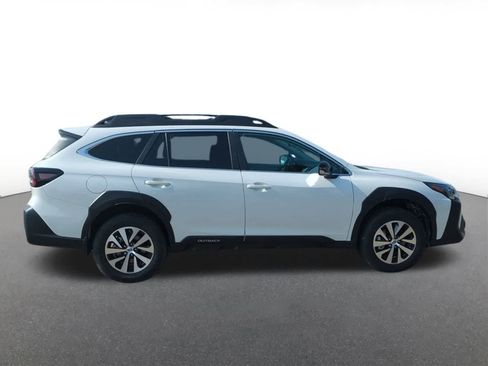 Used 2025 Subaru Outback Premium w/ Popular Package #1A image 7