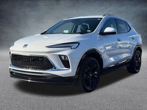 Used 2024 Buick Encore GX Sport Touring image 8