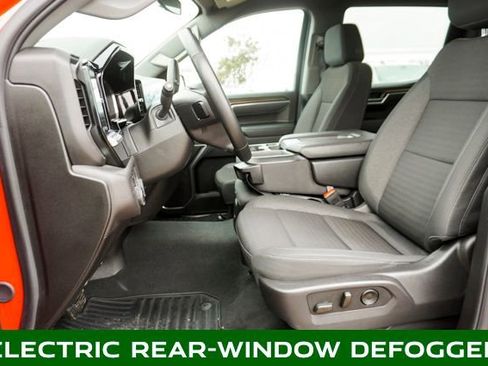 Used 2025 Chevrolet Silverado 1500 LT image 11