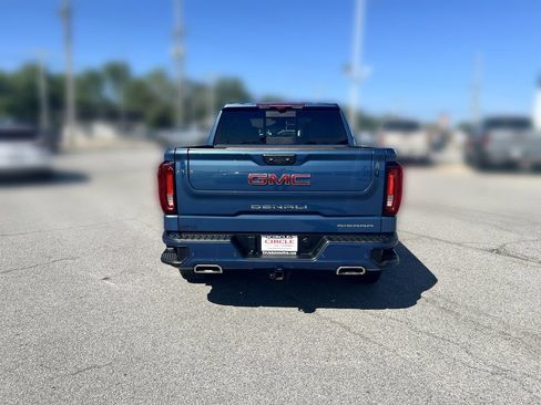 Used 2024 GMC Sierra 1500 Denali w/ Technology Package AWD/4WD image 6