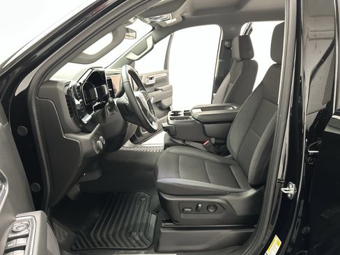 Used 2024 Chevrolet Silverado 1500 LT w/ Z71 Off-Road Package image 16