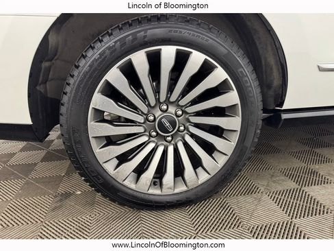 Used 2020 Lincoln Navigator Reserve w/ Equipment Group 208A Reserve AWD/4WD image 28