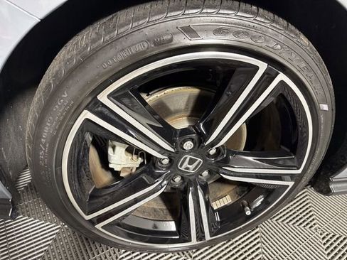 Used 2023 Honda Accord Sport image 14