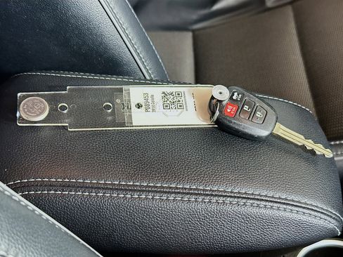 Used 2014 Toyota Corolla S FWD image 32