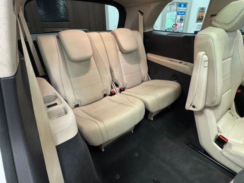 Used 2020 Mercedes-Benz GLS 450 4MATIC image 27
