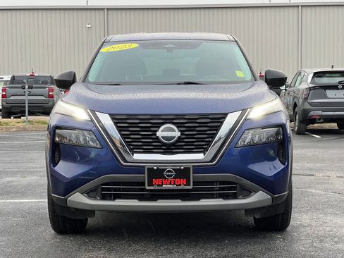 Used 2023 Nissan Rogue S image 10
