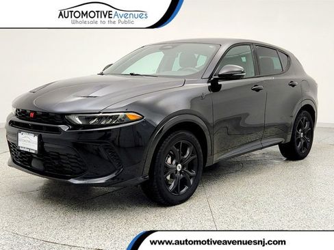 Used 2024 Dodge Hornet R/T w/ Tech Pack w/o Parking image 1