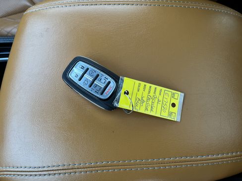 Used 2021 Chrysler Pacifica Pinnacle image 49