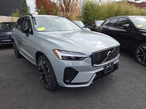 New 2026 Volvo XC60 T8 Ultra w/ Protection Package Premier image 2