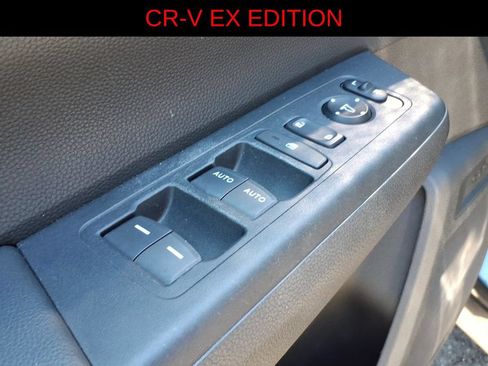 Used 2025 Honda CR-V EX image 14