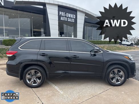 Used 2019 Toyota Highlander Limited Platinum w/ Protection Package #3 image 2