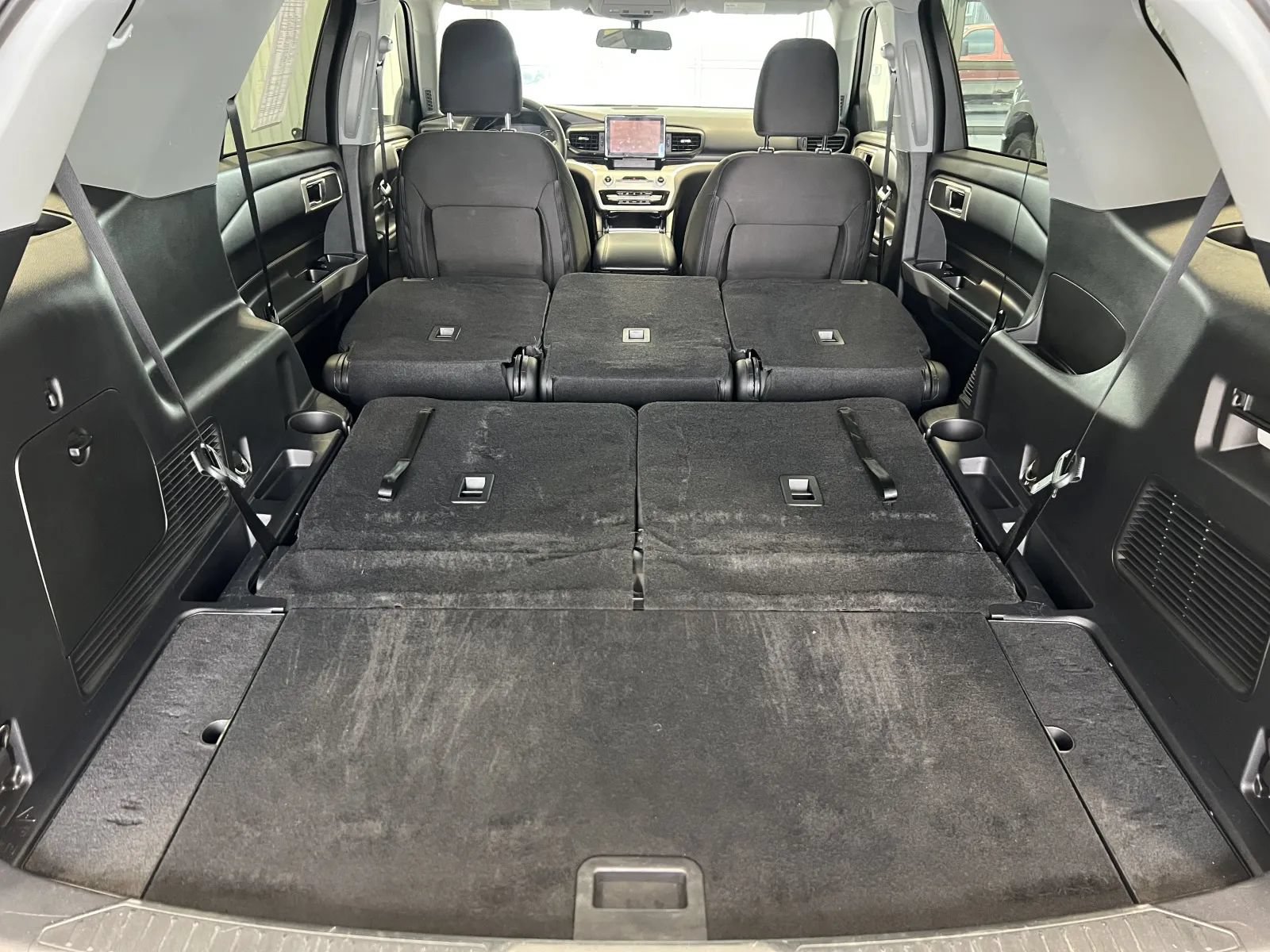 Used 2022 Ford Explorer XLT AWD/4WD image 37