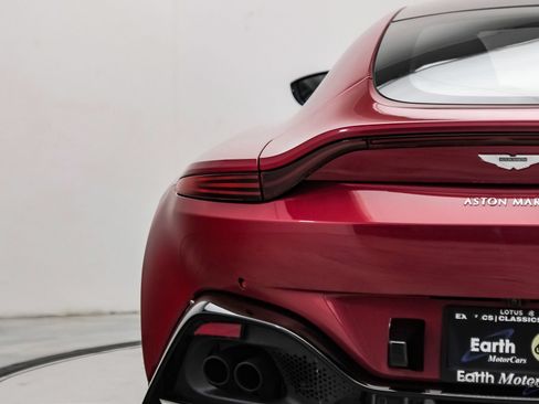 Used 2019 Aston Martin V8 Vantage Coupe RWD image 17
