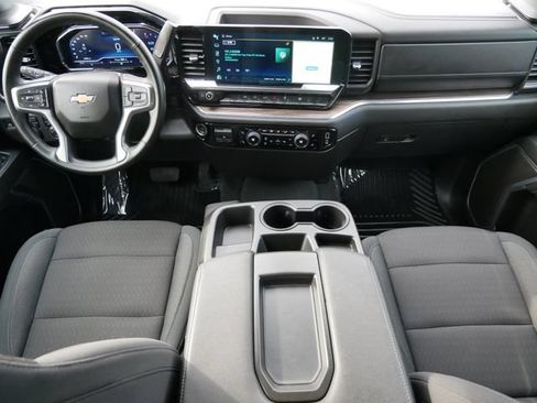 Used 2025 Chevrolet Silverado 1500 LT AWD/4WD image 10