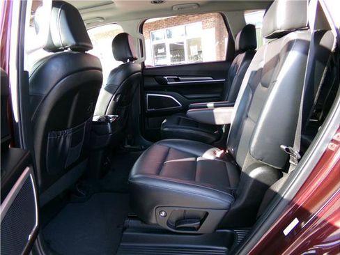 Used 2022 Kia Telluride S AWD/4WD image 5