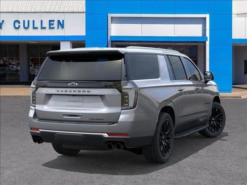 New 2026 Chevrolet Suburban Premier image 4
