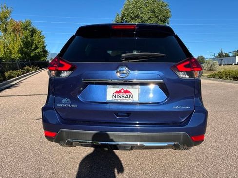 Used 2018 Nissan Rogue SV AWD/4WD image 6