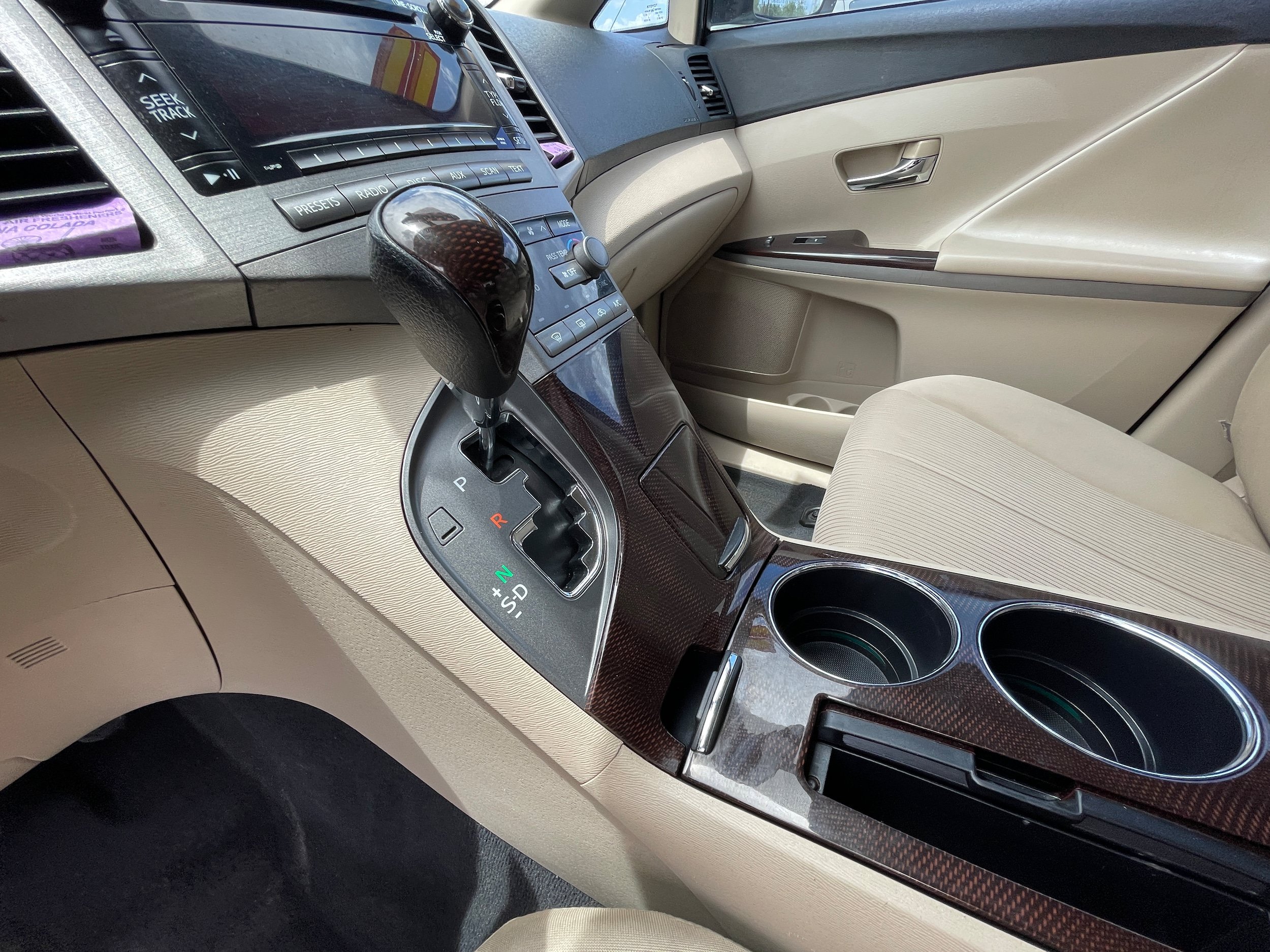 Used 2011 Toyota Venza FWD image 15