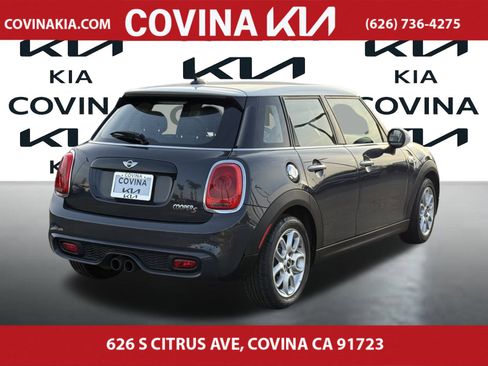 Used 2017 MINI Cooper S image 8