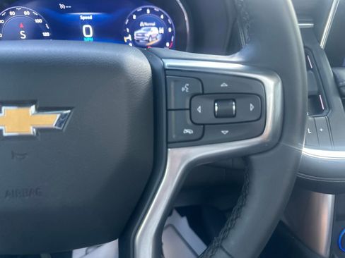 Used 2023 Chevrolet Suburban LT w/ Luxury Package AWD/4WD image 33