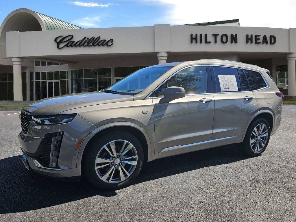 Used 2022 Cadillac XT6 Premium Luxury w/ Technology Package AWD/4WD image 1