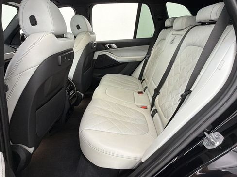 Used 2023 BMW X5 xDrive40i w/ Premium Package AWD/4WD image 24