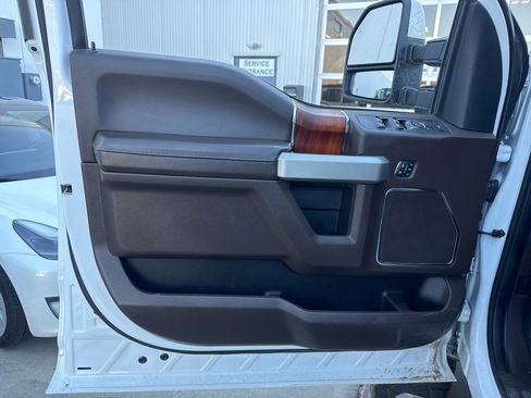 Used 2022 Ford F250 King Ranch w/ King Ranch Ultimate Package image 18